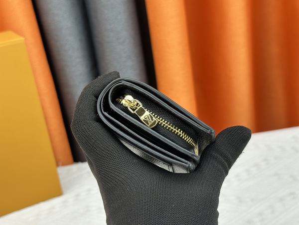 LVコピーウォレット細部ディテール